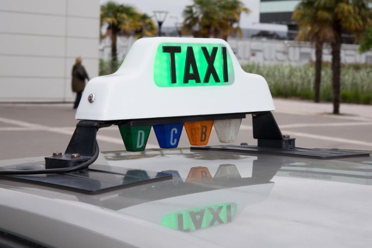 Service taxi Rugles